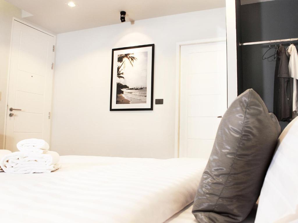 The Artist House Hotel Patong Buitenkant foto